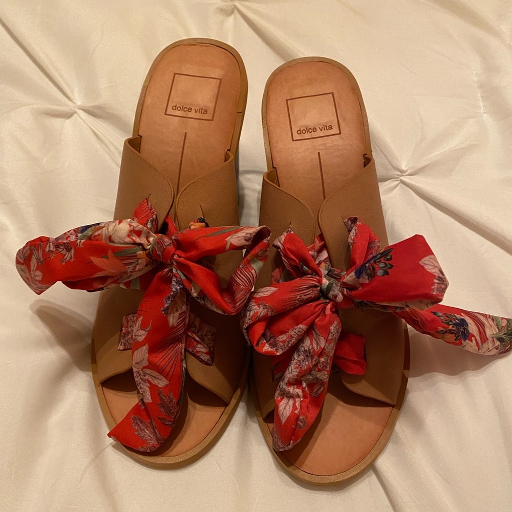 —SOLD— Dolce Vita heels